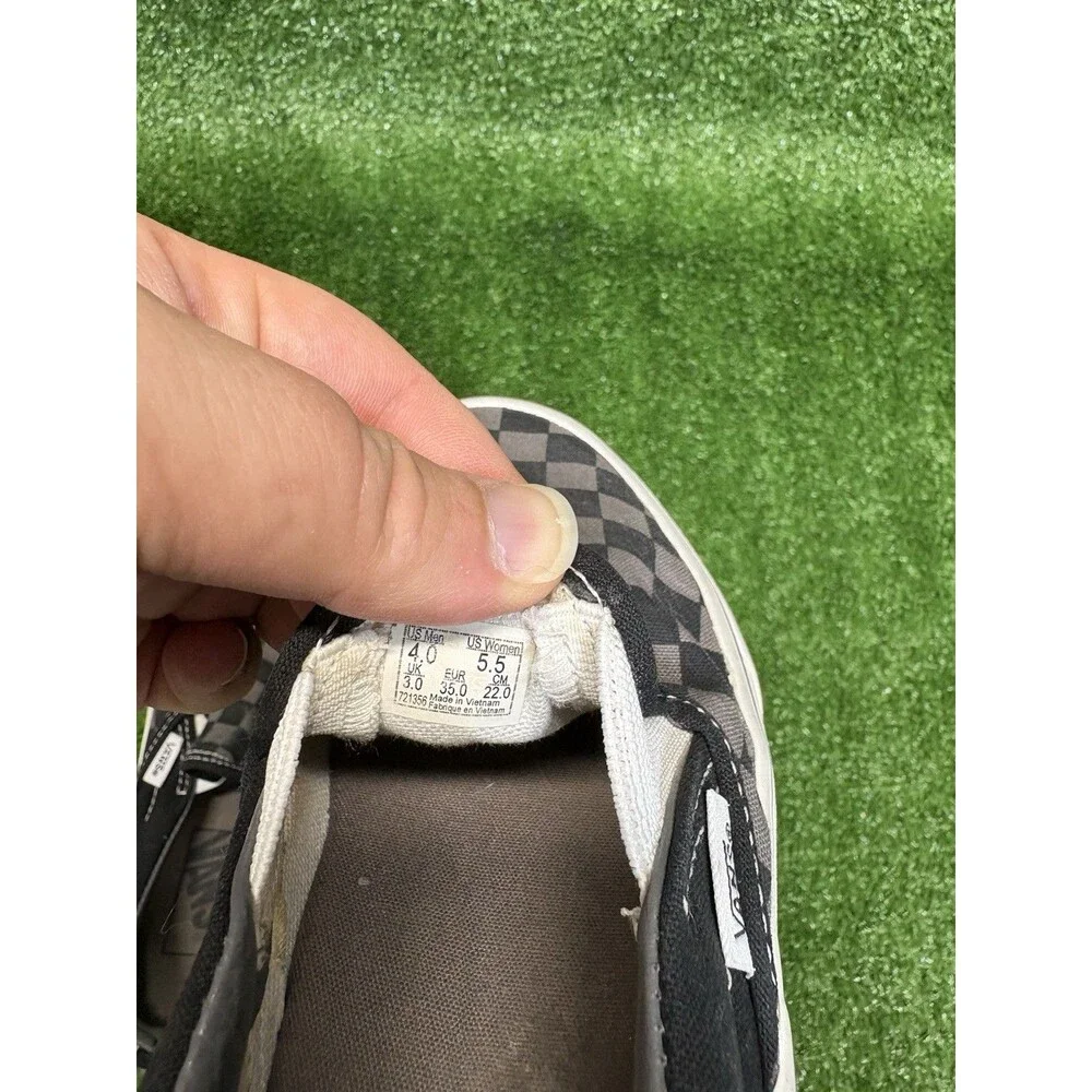 Vans Classic Slip-On Womens Size 5.5 Gray Black Athletic Skate Shoes Sneakers